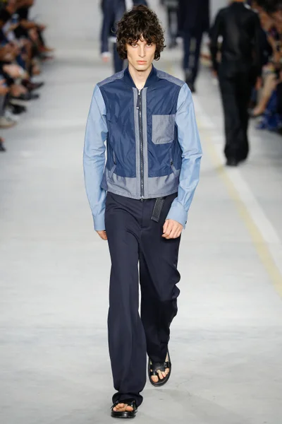 Look 14
